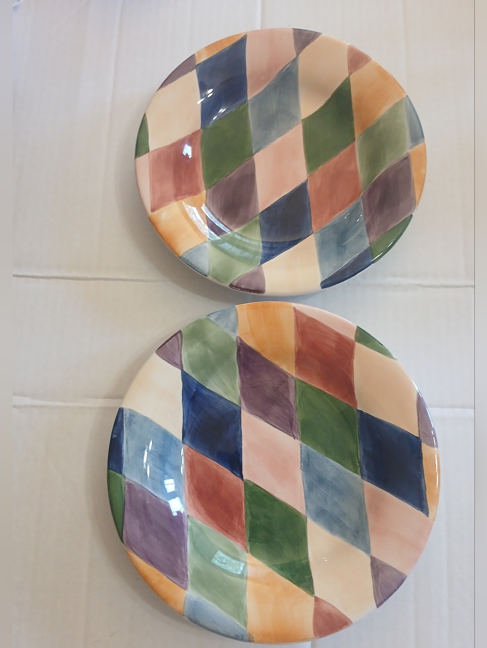 2- Carnival Tabletops Unlimited Dessert/Pie Plates